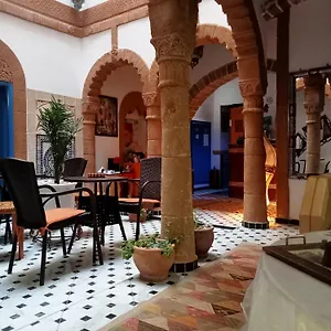 Riad Zawia ***